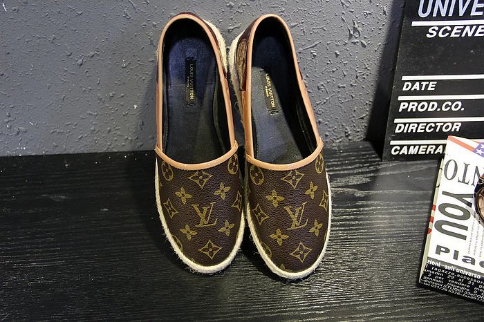 LV Loafers Women--005